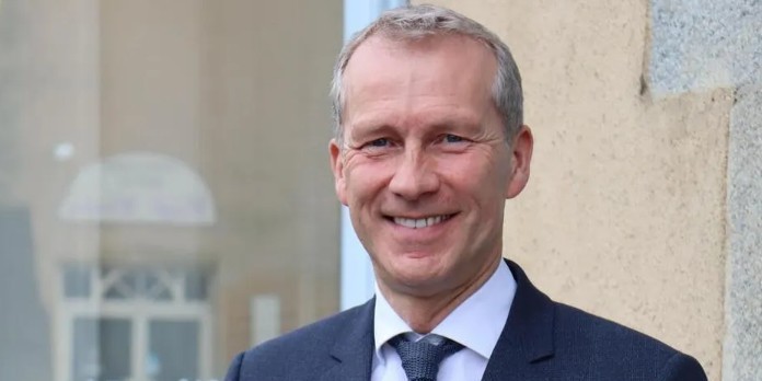 Guillaume Garrot, élu Printemps des Pays-de-la-Loire, sur les coupes budgétaires au monde associatif