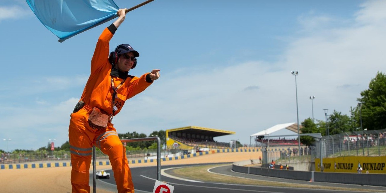 Sport en Sarthe – Périple jusqu’à Aushwitz – Commissaire de course episode artwork